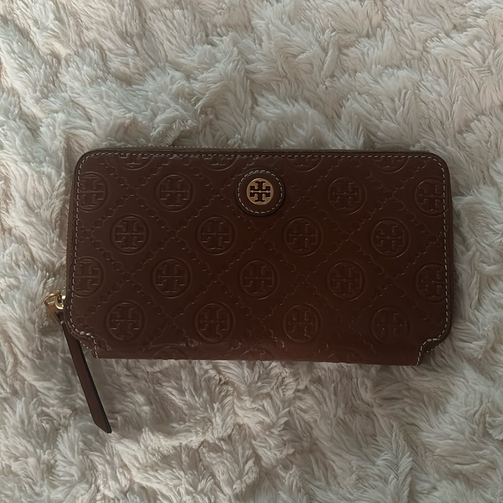 Tory Burch continental wallet
